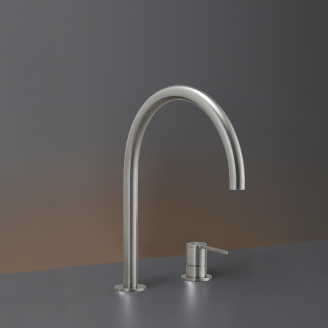 Cea Design Kitchen Innovo INV 48 Aufsatzbatterie mit schwenkbarem Auslauf | Edilceram Design